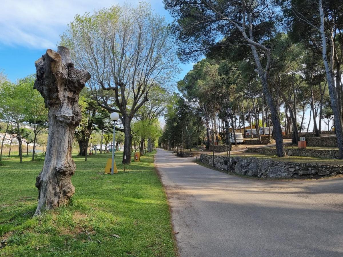 Bungalow Nomad Felicitat Vila L' Escala Exterior foto